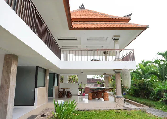 Umah Dayuh Pensión 4*